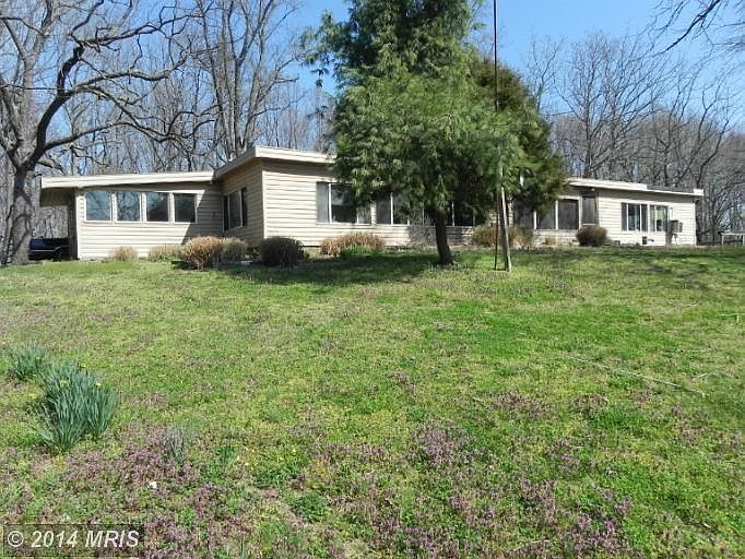1st image of 1182 Honeysuckle Ln