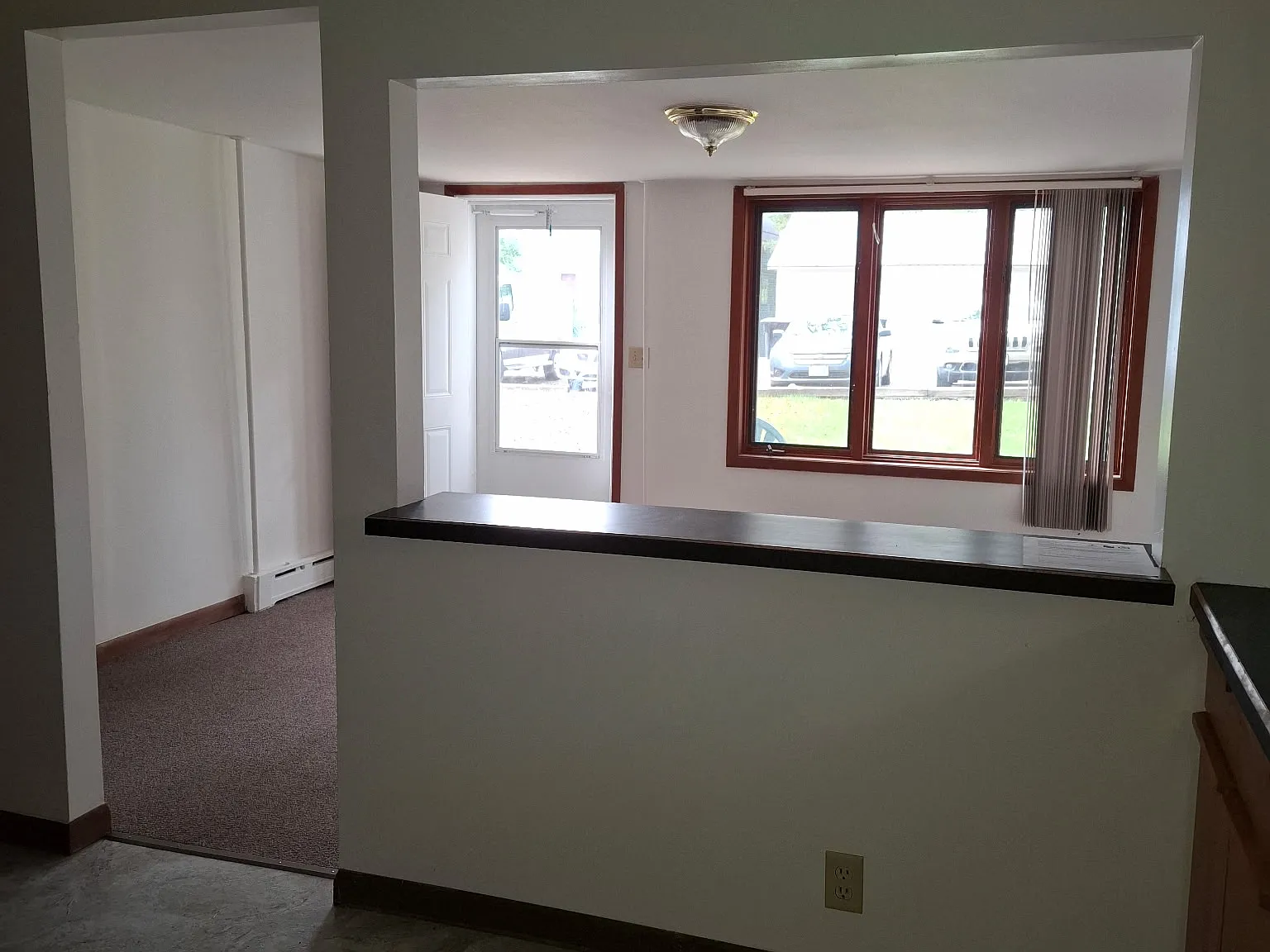 1 bed, 350 sqft, $675 — Photo 4