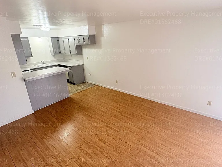 2425 Westholme Blvd — Photo 29