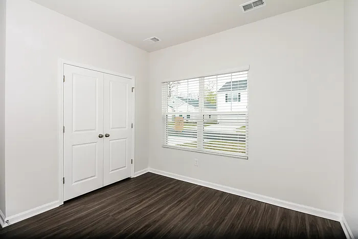 212 Dorian Loop — Photo 13