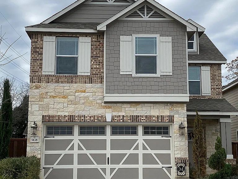 1st image of 9118 Golden Leaf Dr #9118