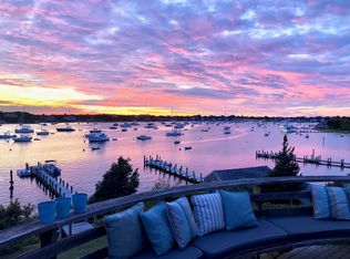 26 Caleb Pond Rd, Edgartown, MA 02539