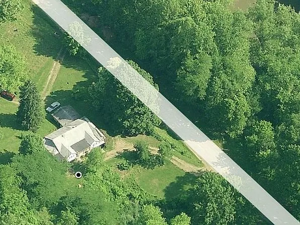 16/28 Off Rd, Grantsville, WV 26147