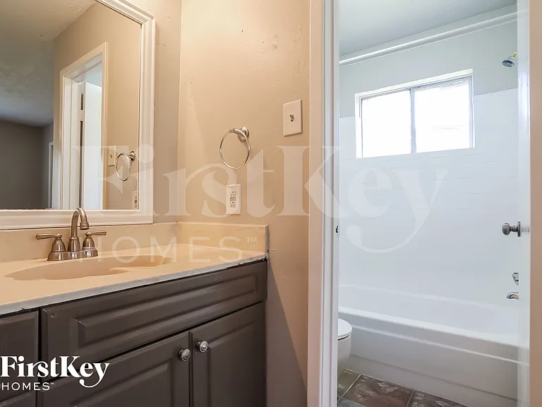 4118 Pinebridge Ln — Photo 10