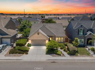 9305 Red Pine Dr, Shafter, CA