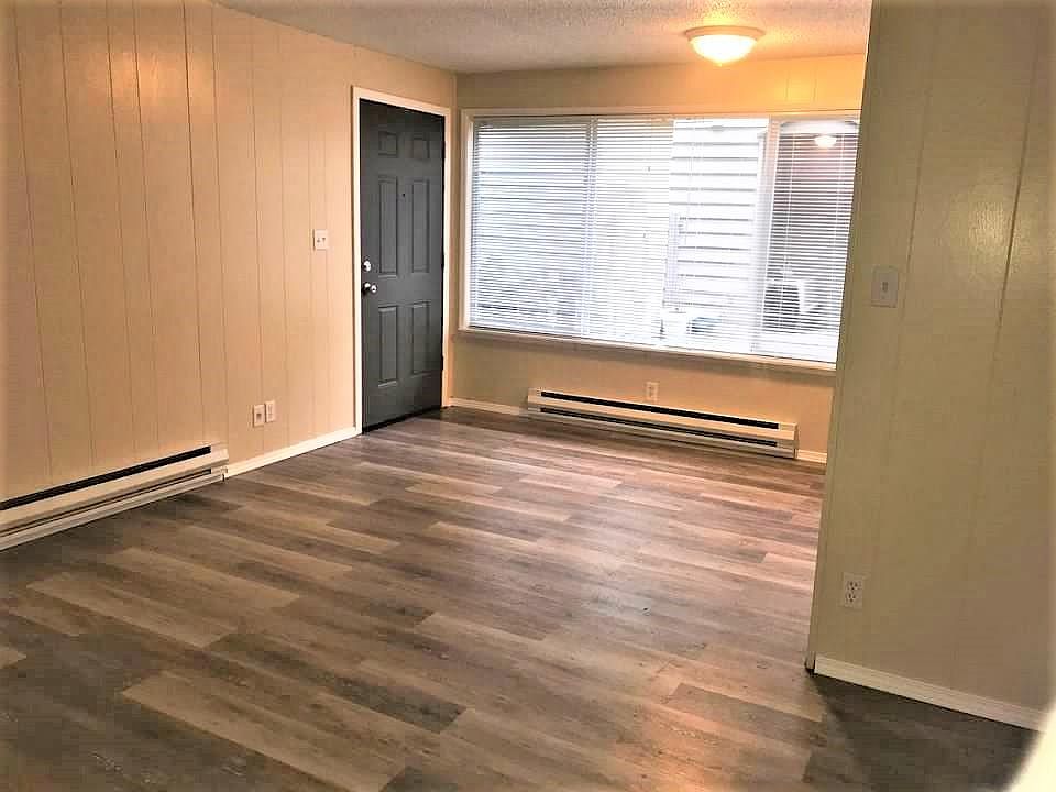 Main room where tenant must sleep (per city guidelines since the spare room has a window that is too far above ground)