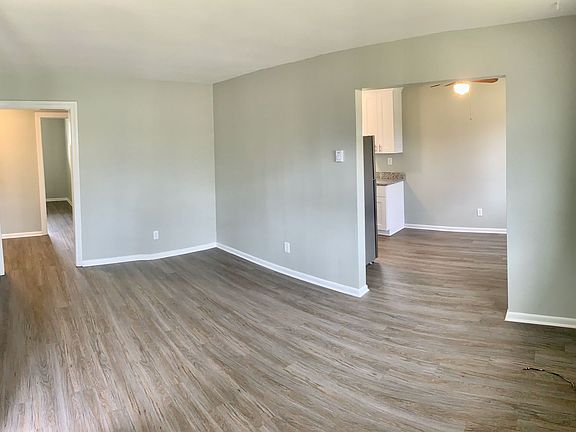 5th image of 314 Woodview Ave #316