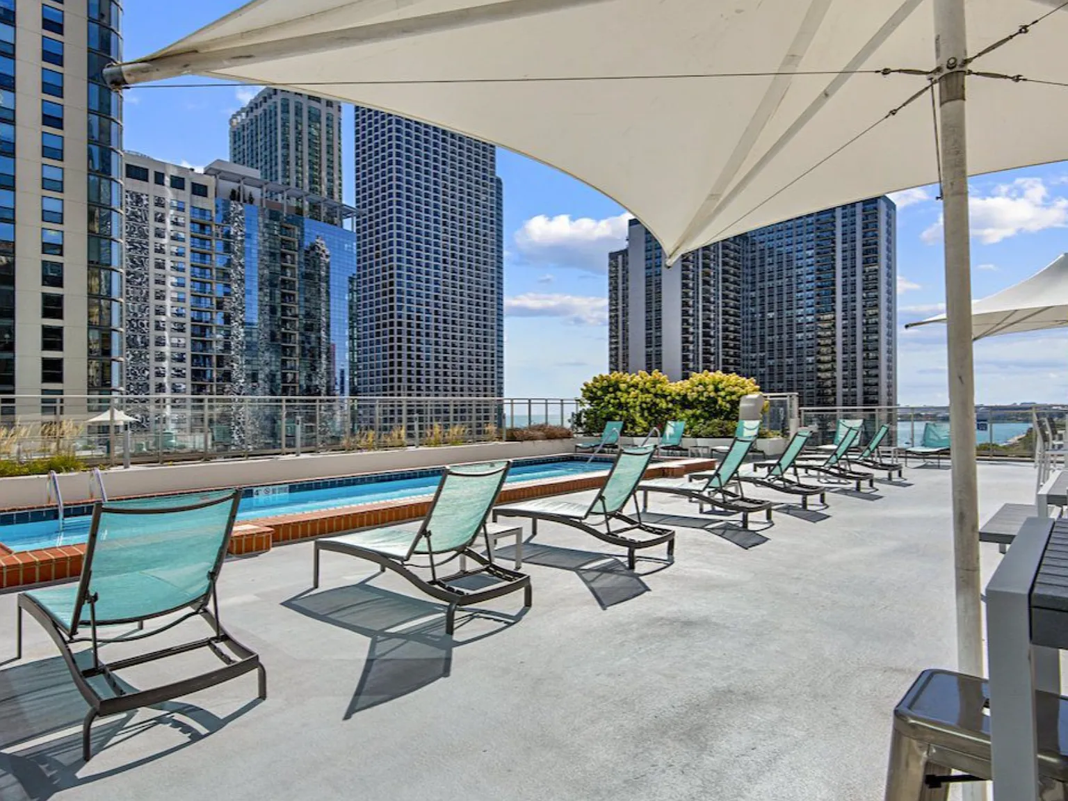 1 bed, 690 sqft, $2,964 — Photo 1