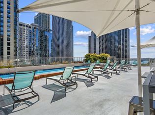 450 E Benton Pl #2308, Chicago, IL 60601
