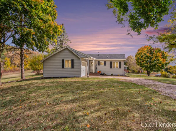 1640 N Kohler Rd, Trufant, MI 49347