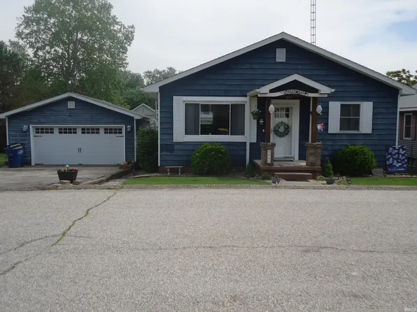 626 V St, Bedford, IN 47421