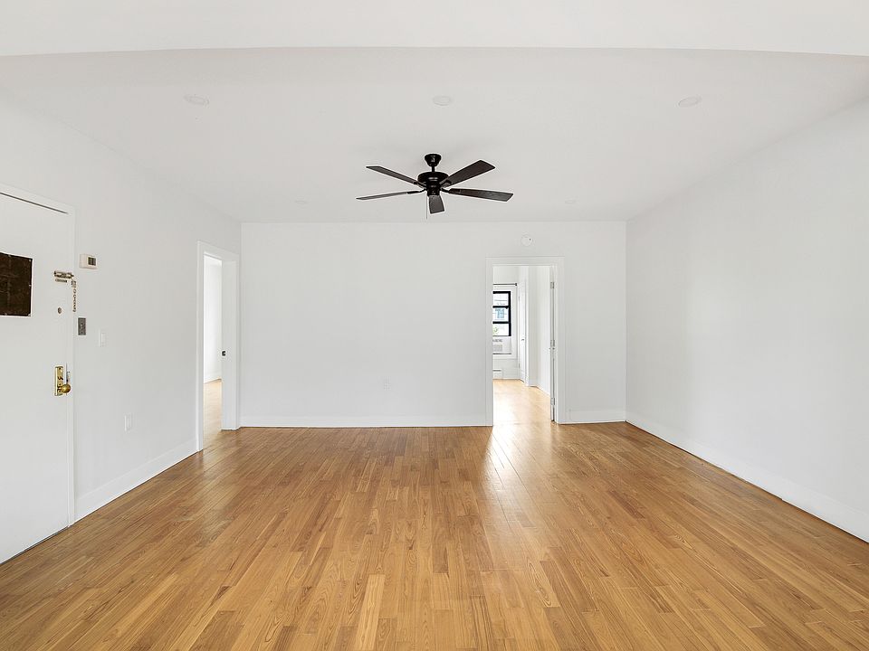 1st image of 318 Van Brunt St Floor 3