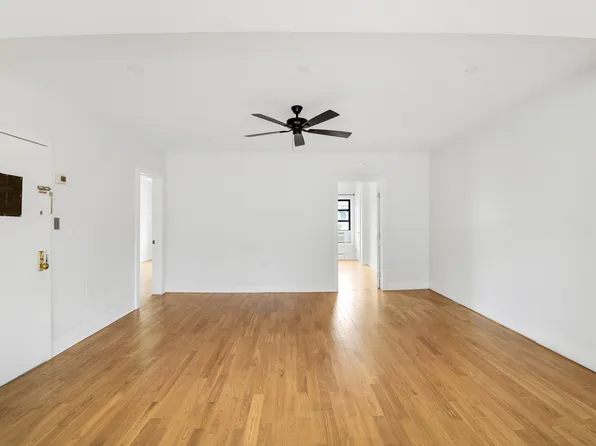 318 Van Brunt Street image 1 of 8