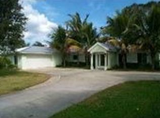 9884 Riverview Dr, Sebastian, FL 32976