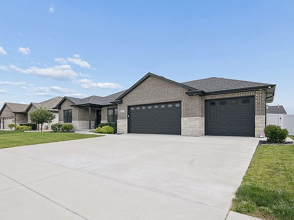 2nd image of 2254 Trappers Ln