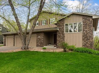 12830 Overlook Rd, Dayton, MN 55327