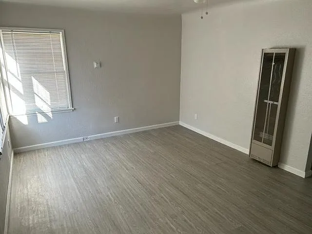 605 Arvin St — Photo 5