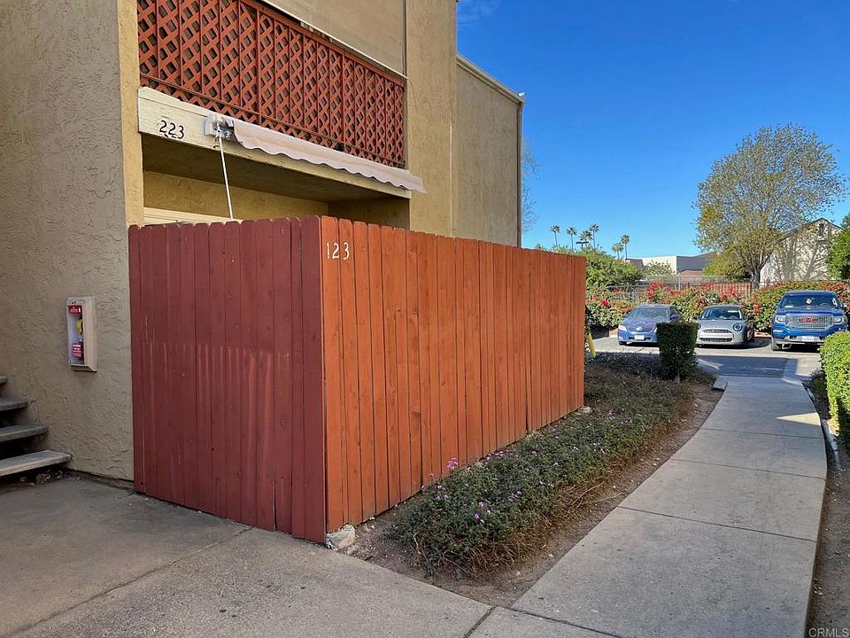 1st image of 475 N Midway Dr Unit 123