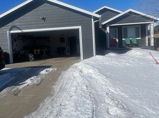 1662 Pathfinder Cir, Gillette, WY 82716