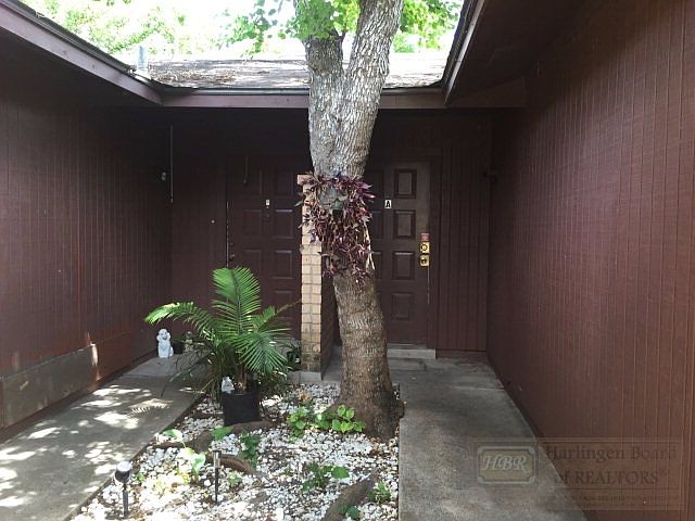 1st image of 64 Glenbrook Dr #A