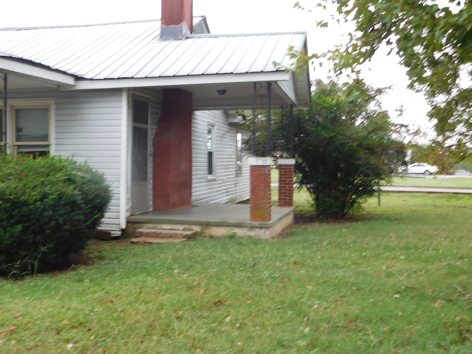 1213 Broad Street - 1 — Photo 2