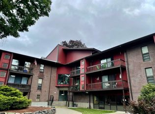 170 Highland St APT 203, Taunton, MA 02780