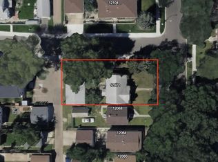 12072 95th St NW, Edmonton, AB T5G 1M7