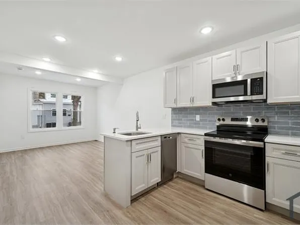 2553 S Dewey St #1, Philadelphia, PA 19142