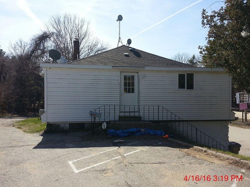 2nd image of 85 N Sturbridge Rd