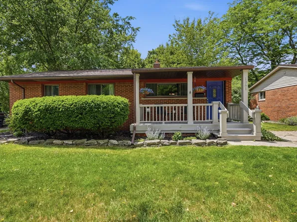 1061 Western Dr, Ann Arbor, MI 48103