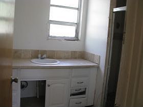 4th image of 2646 Central Ave