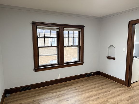 5th image of 907 15th St #2