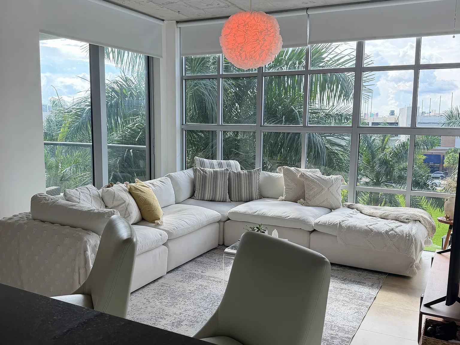 1 bed, 1.5 bath, 807 sqft, $3,200 — Photo 4