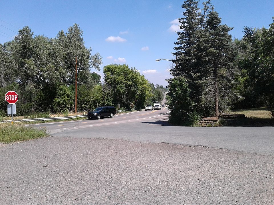 2nd image of 1555 Youngfield Dr