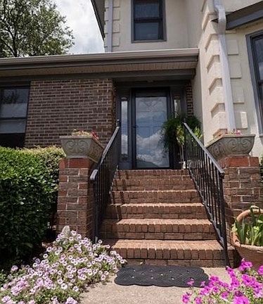 2nd image of 1001 Cobbs Glen Dr #1001