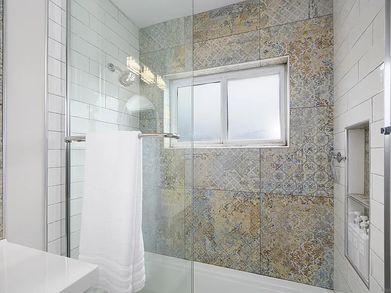 4725 Greene St — Photo 11