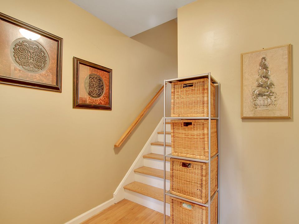 2 Level Living