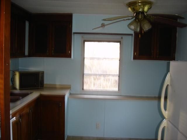 2nd image of 2825 Hacketts Lakes Rd