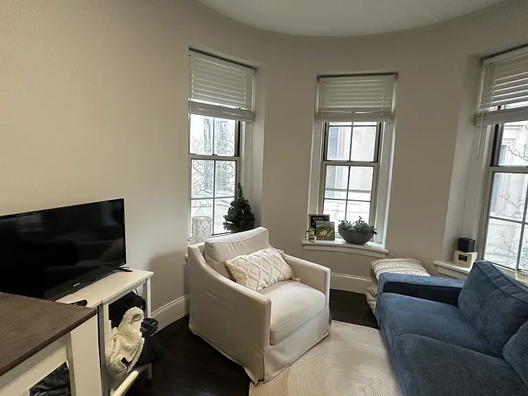 44 Clearway St #4 — Photo 10