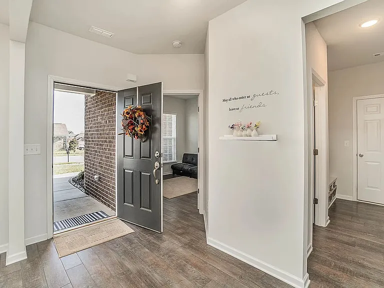 1674 Lantana Dr — Photo 6