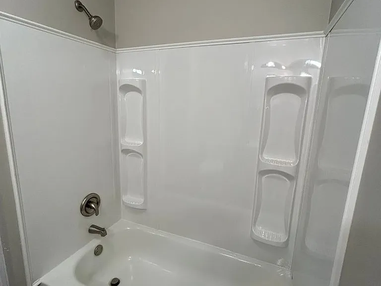 411 E Charlotte Ave — Photo 19