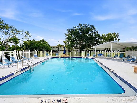 2nd image of 4570 OVERLOOK DRIVE NE #175