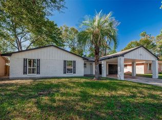 10515 Hollyglen Dr, Houston, TX 77016