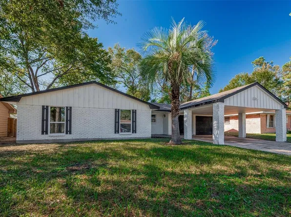 10515 Hollyglen Drive, Houston, TX 77016