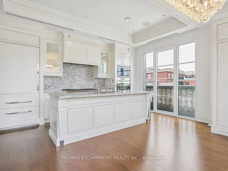 300 Randall St S #211 — Photo 28