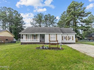 1033 Hoke Loop Rd, Fayetteville, NC 28314