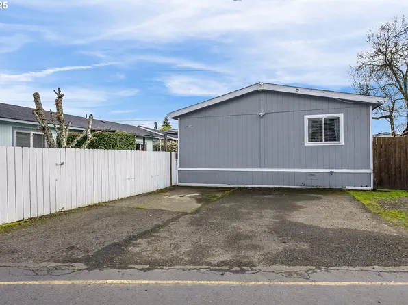 3831 Pacific Ave Space C14, Forest Grove, OR 97116