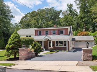 814 N Olive St, Media, PA 19063