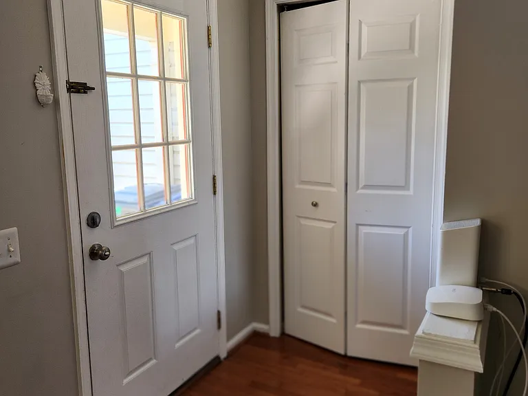 356 Millbrook Ter NE — Photo 4