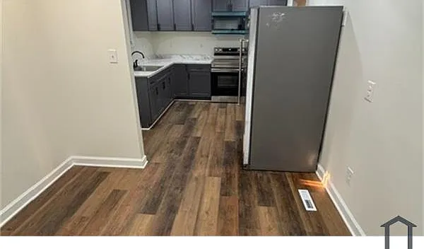 4404 Banks Pl NE — Photo 15